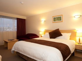 BEST WESTERN Balmoral Motor Inn - Accommodation Directory 1