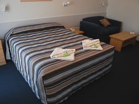 BEST WESTERN Bass And Flinders Motor Inn - Accommodation Directory 0