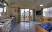 Clyde View Holiday Park - Accommodation Directory 4