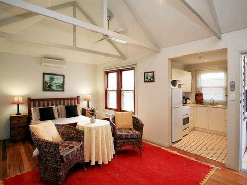 The Bank Guesthouse - Accommodation Directory 3