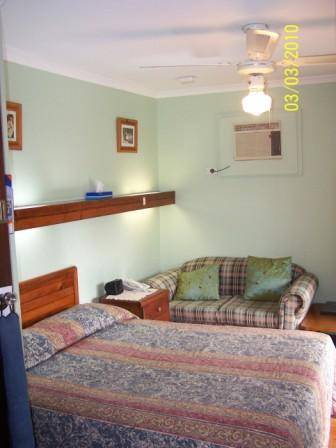 The Coachman Motor Inn - Accommodation Directory 1