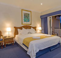 Tinaroo Lake Resort - Holiday Apartments - Accommodation Directory