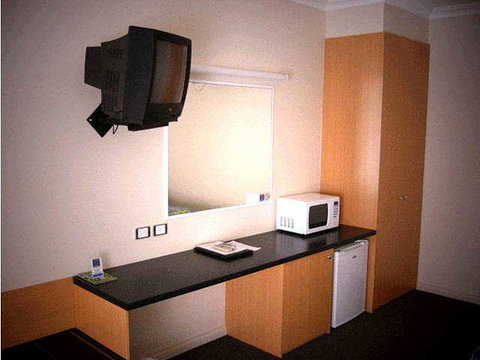 Victoria Lodge Motor Inn & Serviced Apartments - Accommodation Directory 3