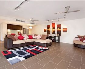Absolute Waterfront Rainforest Apartment - Accommodation Directory 3