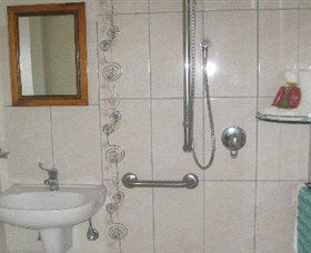 Bromeliad Bed And Breakfast - Accommodation Directory 1