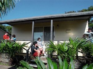 Canton Beach Waterfront Tourist Park - Accommodation Directory 0