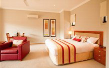 Hermitage Lodge - Pokolbin - Accommodation Directory 3