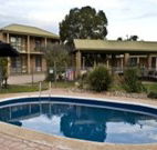 Statesman Motor Inn - Corowa - Accommodation Directory