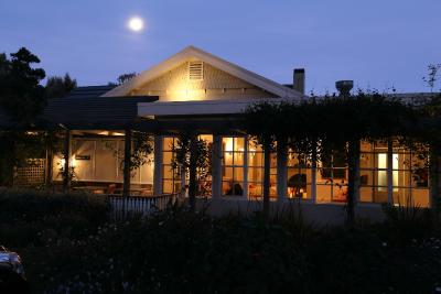 Holmwood Guest House - Accommodation Directory 8