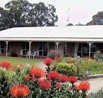 Between The Bays Retreat - Accommodation Directory