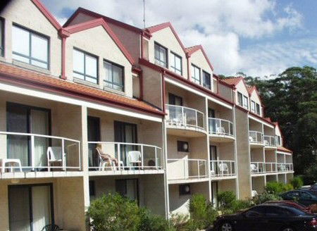 Nelson Bay Breeze Resort - Accommodation Directory 0