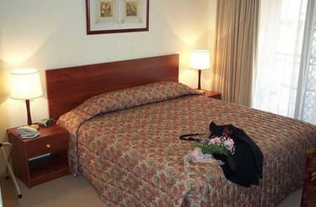 Charlotte Apartments - Accommodation Directory 4