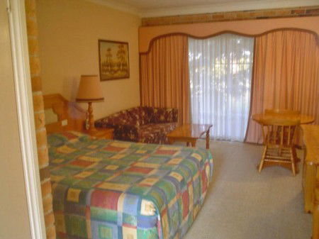 Coachmans Rest Motor Lodge - Accommodation Directory 3
