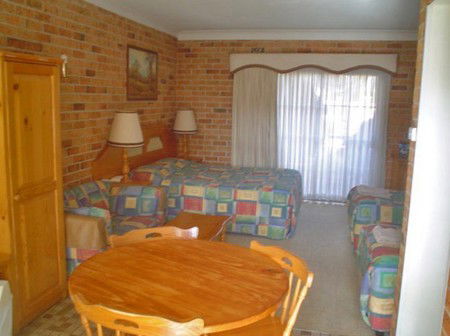 Coachmans Rest Motor Lodge - Accommodation Directory 4