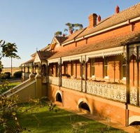 Hermitage Hill Resort And Conference Centre - Accommodation Directory