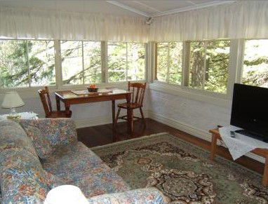 Whispering Pines - Accommodation Directory 2