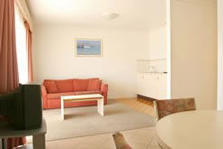 Argyle Terrace Motor Inn - Accommodation Directory 0
