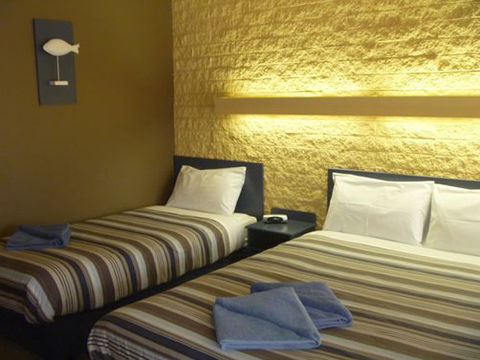 Rye Beach Motel & Apartments - Accommodation Directory 1