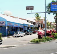 Reef Lodge Backpackers - Accommodation Directory
