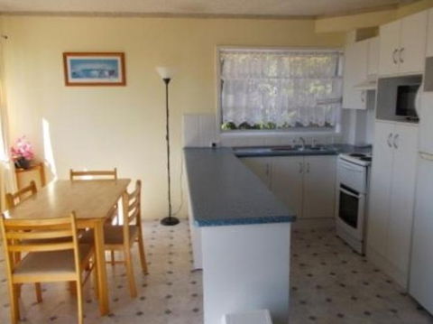 Skyline Holiday Units - Accommodation Directory 3