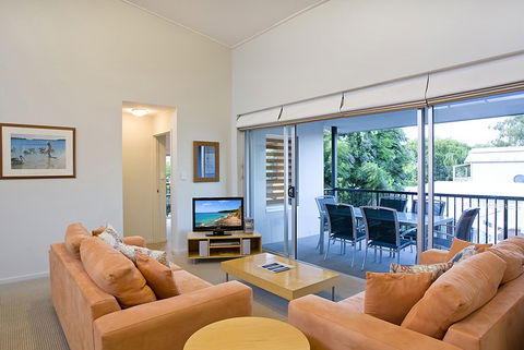 Verano Resort - Accommodation Directory 5