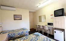 Wattle Tree Motel - Cootamundra - Accommodation Directory 0