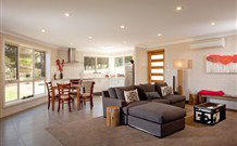 Amazing Country Escapes - Lakeview Luxury Cabins - Accommodation Directory 1