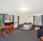 Amelies - Accommodation Directory