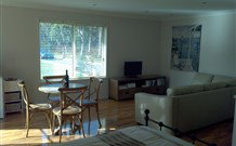 Elm Tree Cottage - Accommodation Directory 2