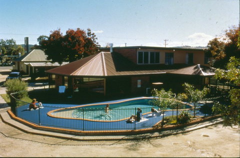 Albury-Wodonga YHA - Accommodation Directory 0