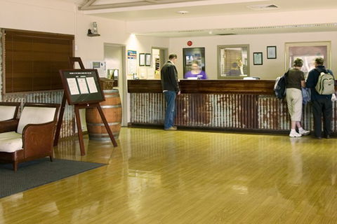 Ayers Rock - Outback Pioneer Lodge - Accommodation Directory 3