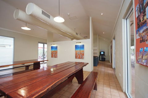 Ayers Rock - Outback Pioneer Lodge - Accommodation Directory 6