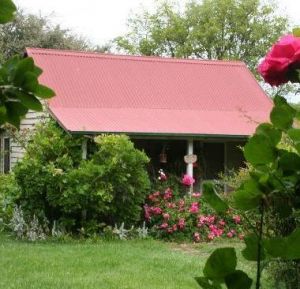 Poppys Cottage Bed And Breakfast - Accommodation Directory 0