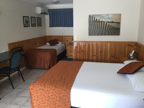 Sundowner Twin Towns Motel - Accommodation Directory 4