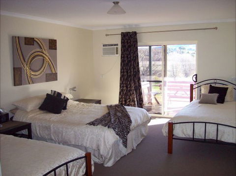 Colonial Inn Guest Rooms - Accommodation Directory 2