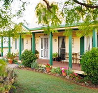 Birdhouse Cottage and Bed and Breakfast - Accommodation Directory