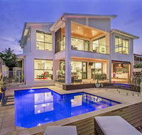 Pasadena Point at Vogue Holiday Homes - Accommodation Directory