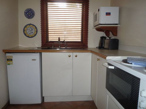 Apartments On-The-Park: The Studio - Accommodation Directory 10