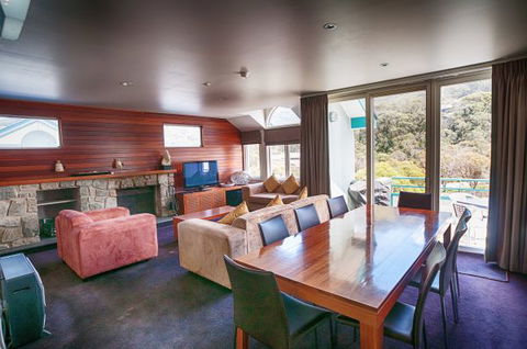 Oberdere Three - Accommodation Directory 28