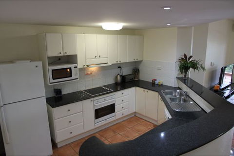 Darwin Deluxe Apartments - Accommodation Directory 4
