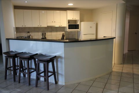 Darwin Deluxe Apartments - Accommodation Directory 9