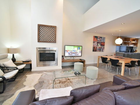 Oberdere Three - Accommodation Directory 0