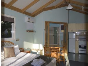 Gateway Lifestyle Manning Point - Accommodation Directory 0