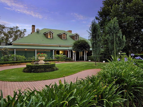 The Guest House - Accommodation Directory 0