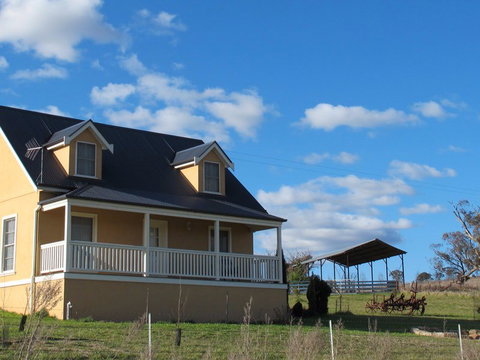 Riverbend Cottage - Accommodation Directory 0
