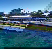 Lakes and Ocean Hotel - Accommodation Directory