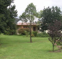 Old Bara Farmstay - Accommodation Directory