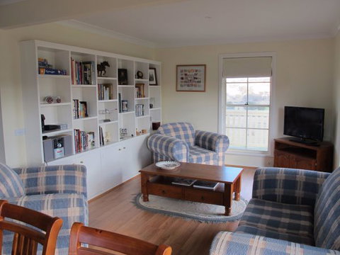 Riverbend Cottage - Accommodation Directory 2