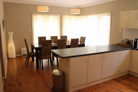Scenic Cottage - Accommodation Directory 3
