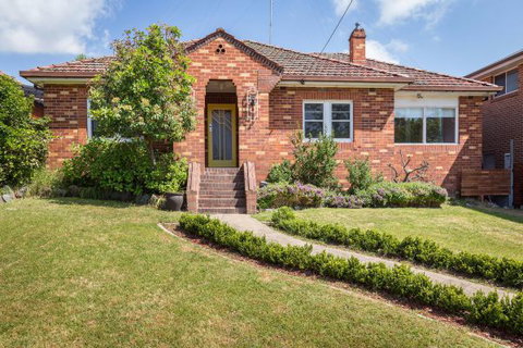 The Yellow Door Guesthouse - Accommodation Directory 1